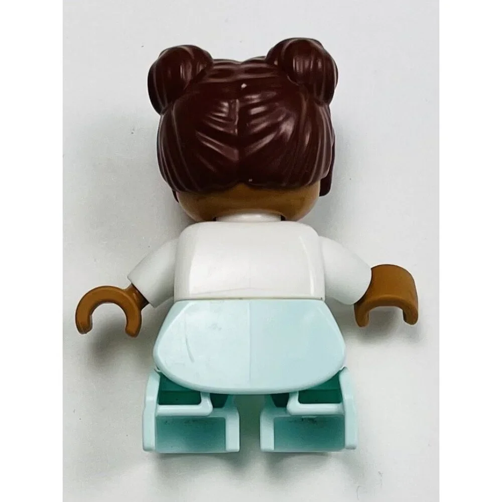 LEGO Duplo Minifigure Minifig Girl Brunette Creative Birthday Party 10958 2